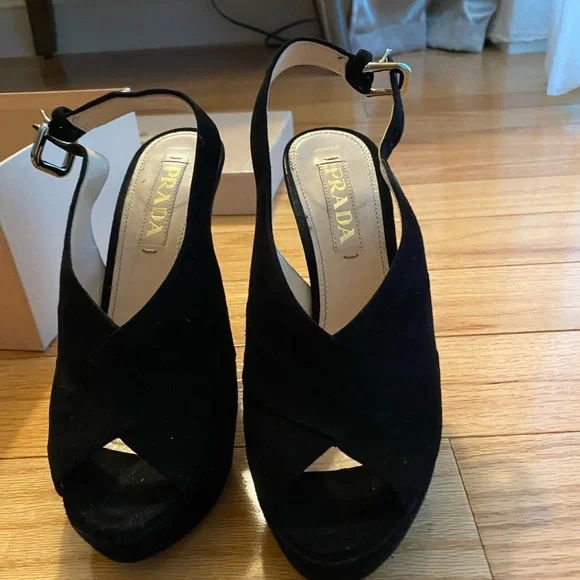 Prada Elegant Black Cross-Strap Heels - Picture 1 of 6